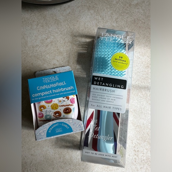 NEW Tangle Teezer Compact Hairbrush Cinnamoroll Limited Edition - Picture 4 of 4